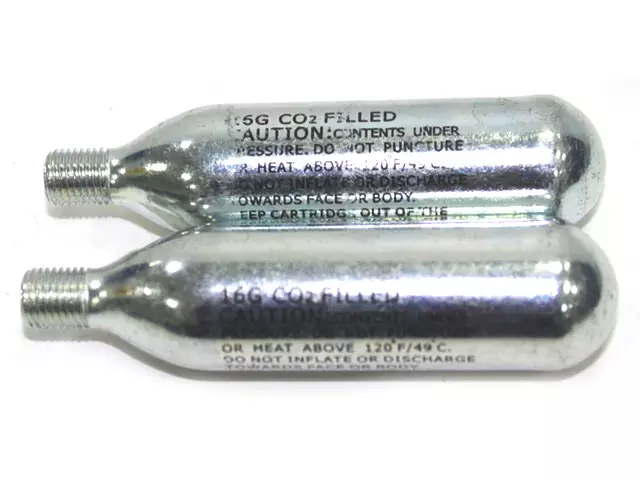 Hiilihappopatruuna 16g 2pakk. - Nastat ja muut rengastarvikkeet - 34-3050 - 1