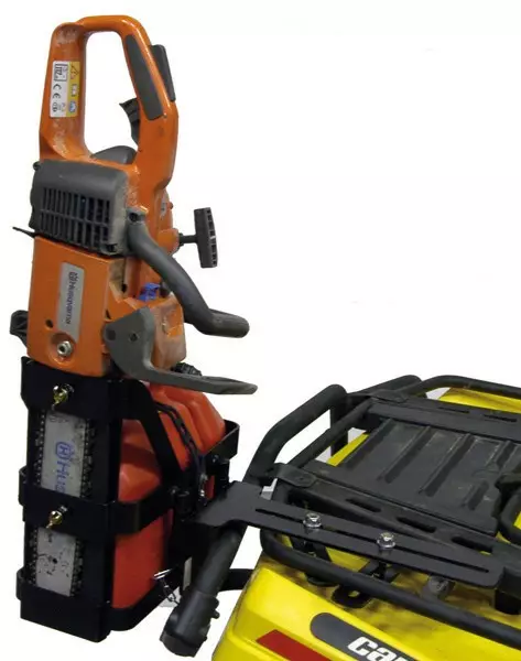 Bronco Moottorisaha/Jerrykannun Pidike - MÖNKIJÄN KULJETUSKORIT - 76-0088-1 - 1