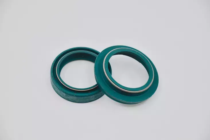 SKF OIL & DUST SEAL 35 MM. - MARZOCCHI - CROSSIN ETUPUTKIEN PÖLYTIIVISTEET - 220-G35M - 1