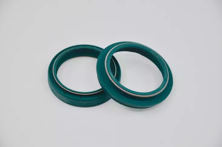 SKF OIL & DUST SEAL 43 MM. - MARZOCCHI - CROSSIN ETUPUTKIEN PÖLYTIIVISTEET - 220-G43M - 1