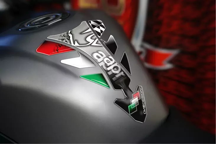Puig Tank Pad Future Aprilia C/Black - MP TANKINSUOJAT - 33-5631N - 1