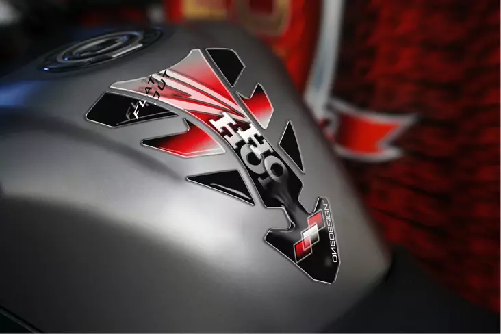 Puig Tank Pad Future Honda C/Red - MP TANKINSUOJAT - 33-5634R - 1