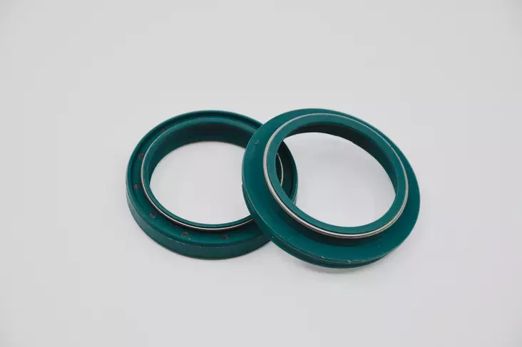 SKF OIL & DUST SEAL 41 MM. - SHOWA - CROSSIN ETUPUTKIEN PÖLYTIIVISTEET - 220-G41S - 1